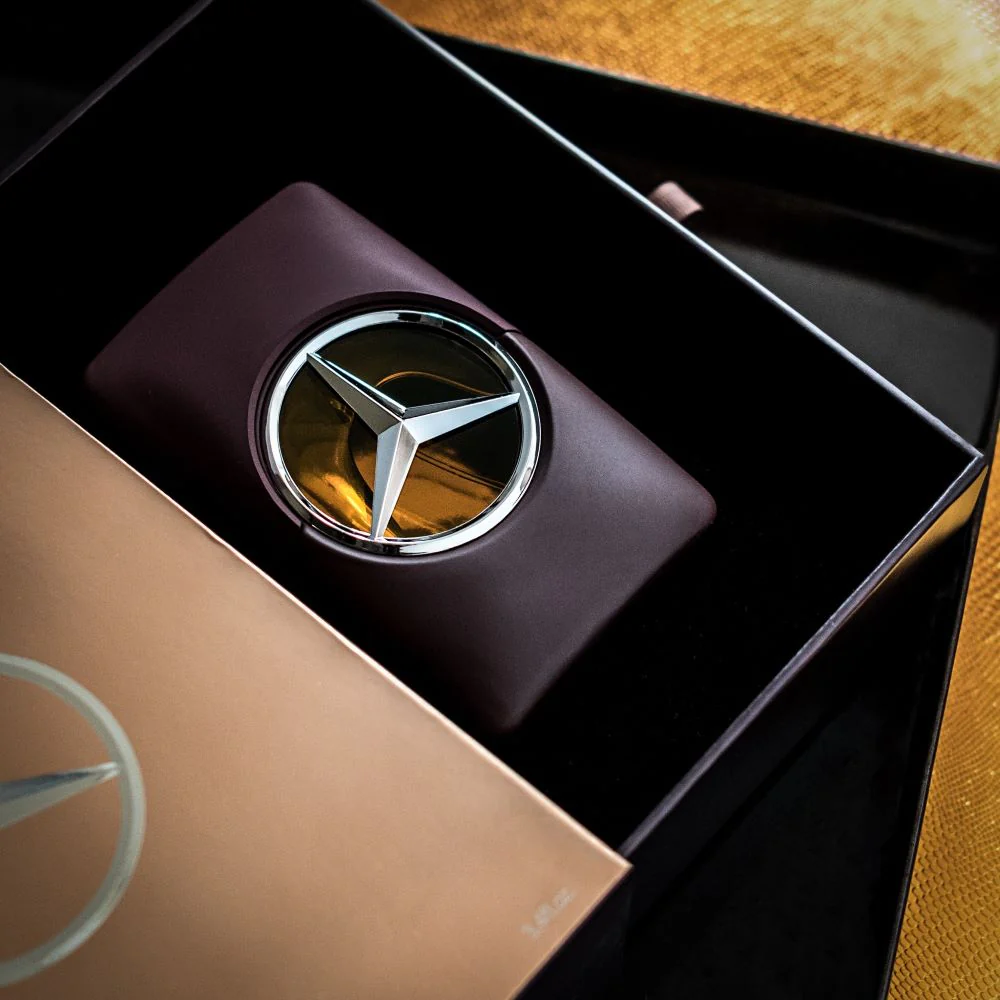 Mercedes-Benz Man Private - Image 4