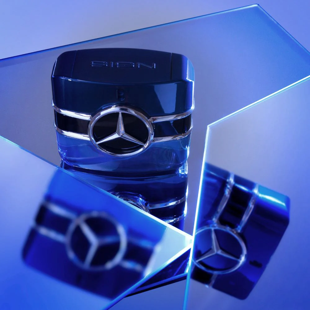 Mercedes-Benz SIGN - Image 5
